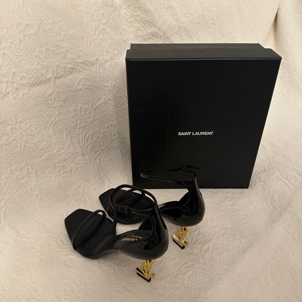 Saint Laurent Opyum Sandals in Patent Leather - Picture 5 of 10